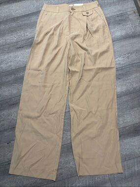 Women’s Pleated Wide-Leg Pants in Tan